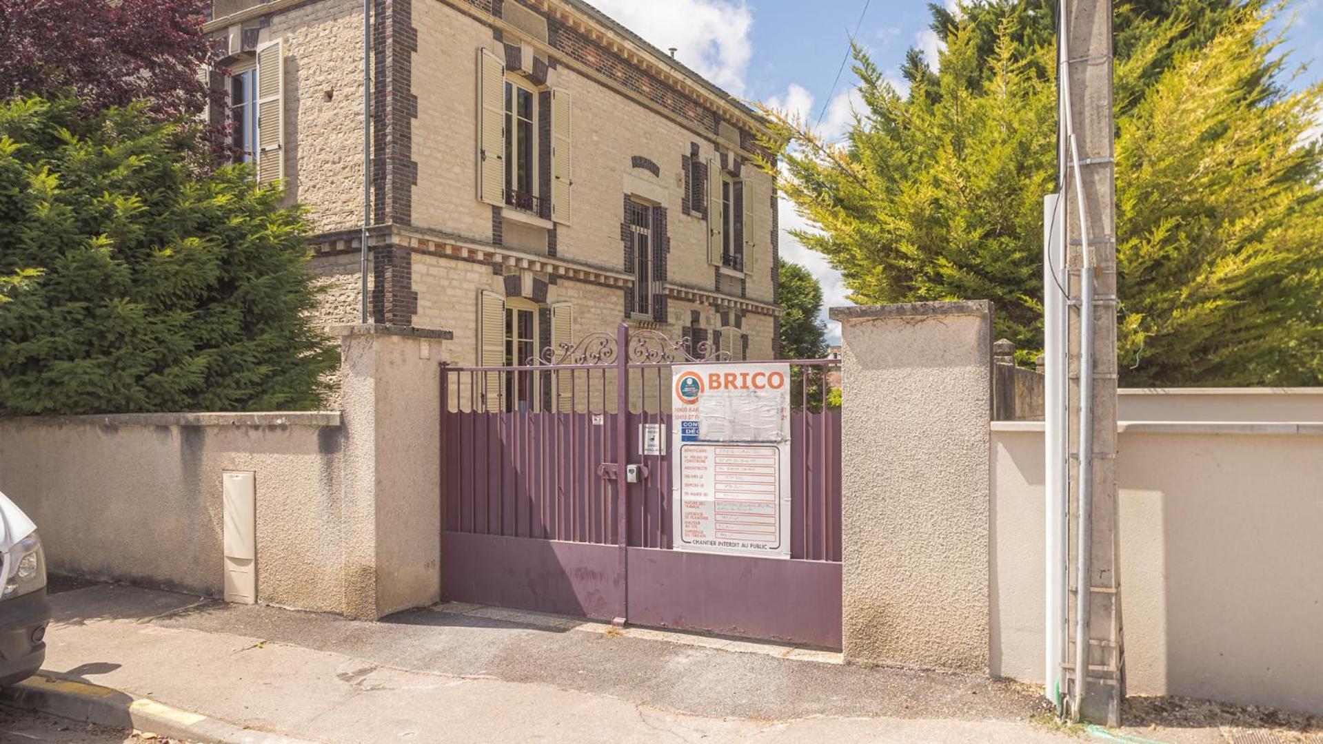 Bonappart 11 - Charme Napoleonien & Confort Troyes Exteriér fotografie