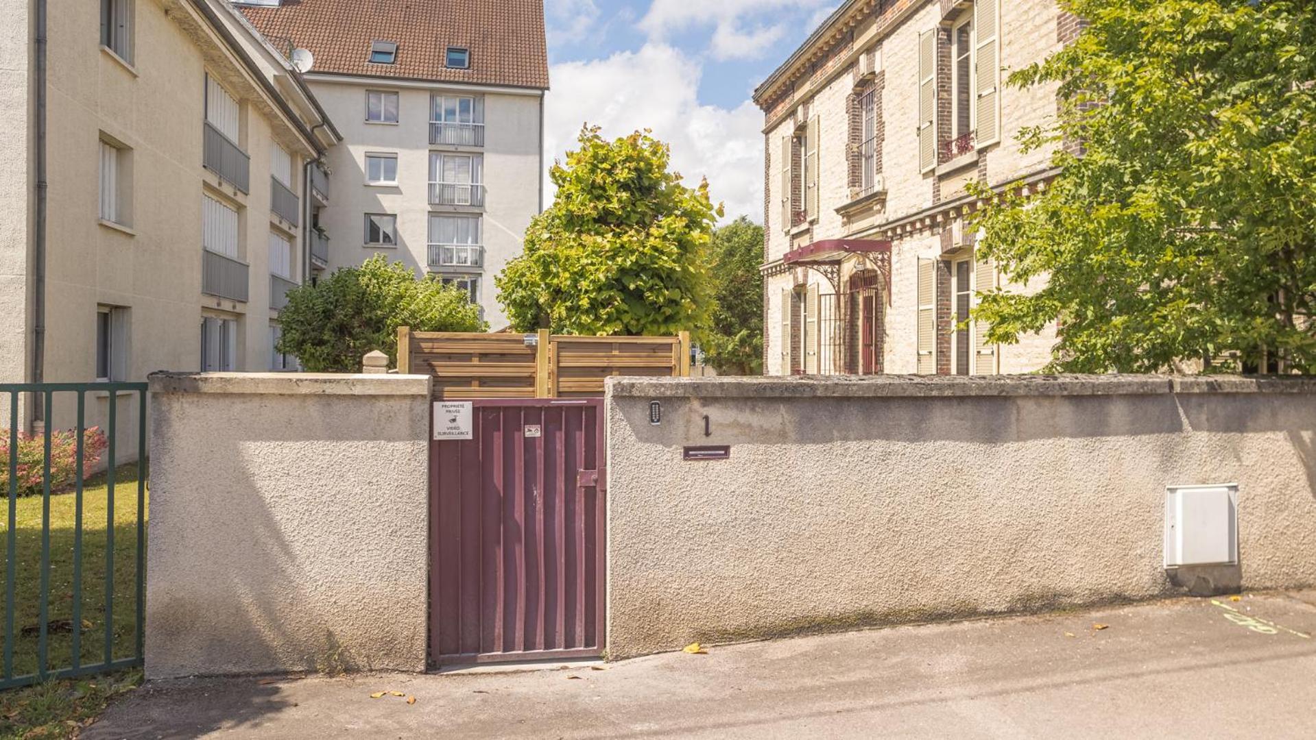 Bonappart 11 - Charme Napoleonien & Confort Troyes Exteriér fotografie