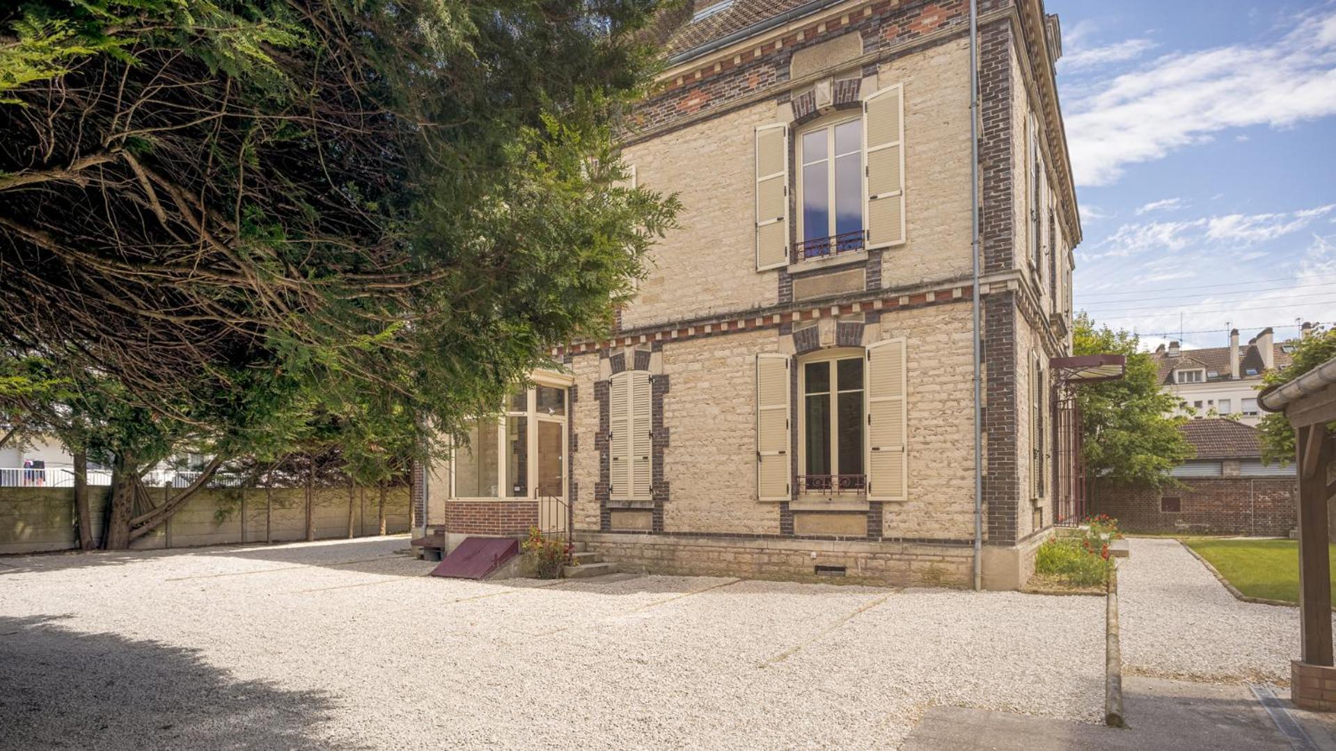 Bonappart 11 - Charme Napoleonien & Confort Troyes Exteriér fotografie